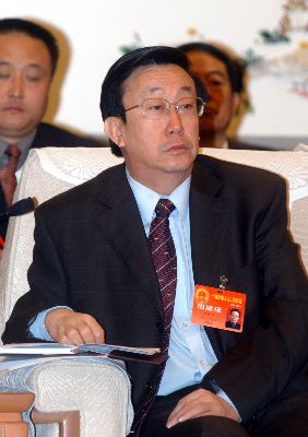 聚焦國內(nèi)六位代省長:關(guān)注民生親民務(wù)實
