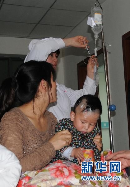 據(jù)通報,截至11日12時,住院治療的36例患者中,有31例完全治愈出院,其余5例中毒癥狀基本消失,無新增死亡病例。 新華社記者 朱國亮 攝 據(jù)通報,截至11日12時,住院治療的36例患者中,有31例完全治愈出院,其余5例中毒癥狀基本消失,無新增死亡病例。 新華社記者 朱國亮 攝