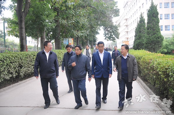 左起:王志年、孫杰、曹愛明、李淳.jpg