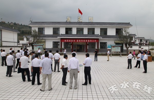 秦亭鎮(zhèn)趙堯村村級(jí)組織活動(dòng)場(chǎng)所建設(shè).jpg