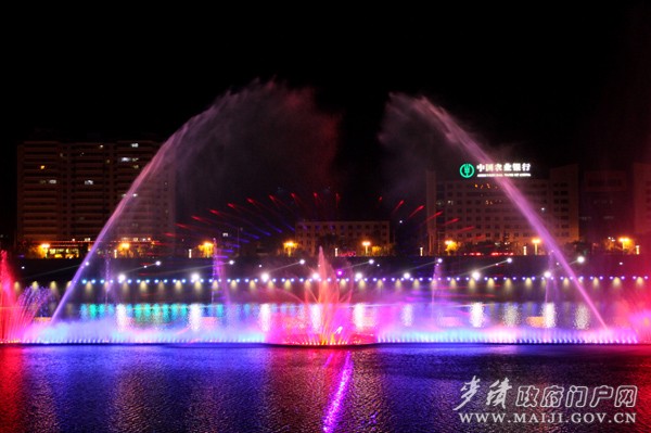 絢麗多彩的渭河景觀.JPG