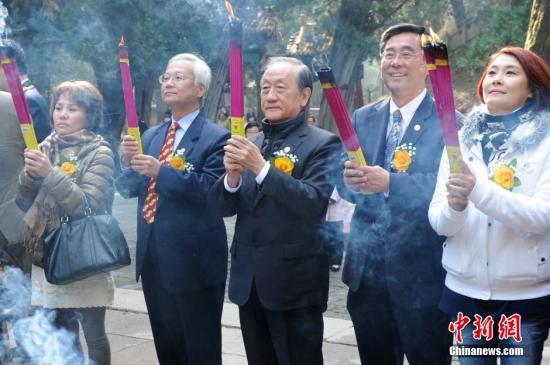 郁慕明:兩岸青年對(duì)民族文化淡泊 須強(qiáng)調(diào)飲水思源