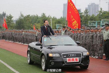 安徽豪車閱兵當事人:車系租賃 乘車為節(jié)約時間