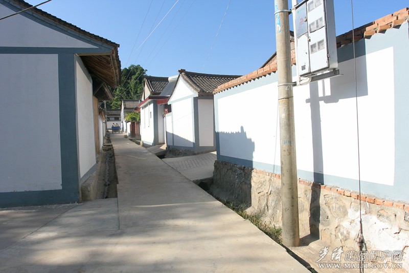 巷道硬化.jpg 巷道硬化.jpg