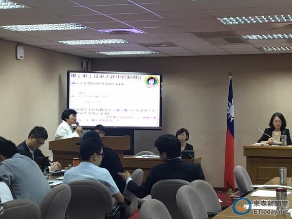 臺(tái)“國防部長(zhǎng)”:若被大陸綁架 那我就自殺
