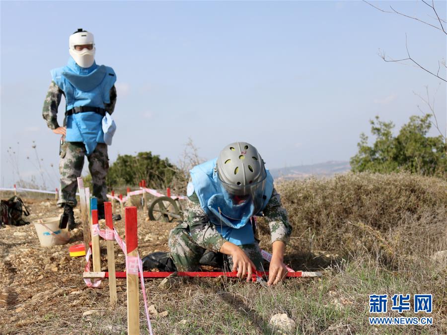 (新華全媒頭條·圖文互動(dòng))(12)沿著中國(guó)特色強(qiáng)軍之路闊步前進(jìn)——黨中央、中央軍委領(lǐng)導(dǎo)推進(jìn)國(guó)防和軍隊(duì)建設(shè)70年紀(jì)實(shí)