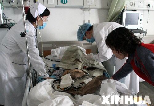 甘肅天水發(fā)生特大交通事故24人死亡